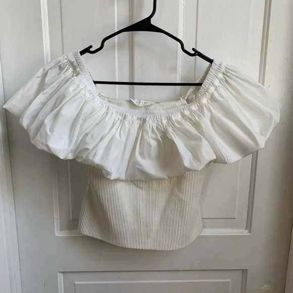 ASTR the Label Cherie White Off Shoulder Ruffle Top Large - Picture 4 of 9